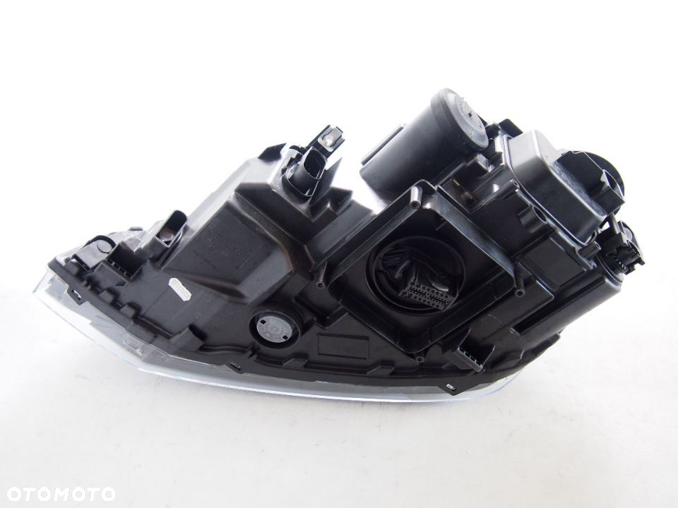 Volkswagen Polo 17r LED Reflektor prawy lampa prawa 2017 - 3