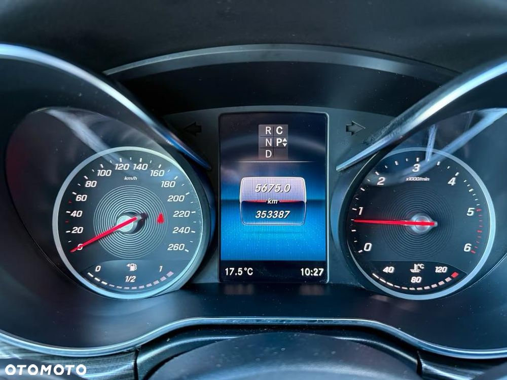 Mercedes-Benz Klasa V 250 d Extralang 4Matic 9G-TRONIC Avantgarde - 18