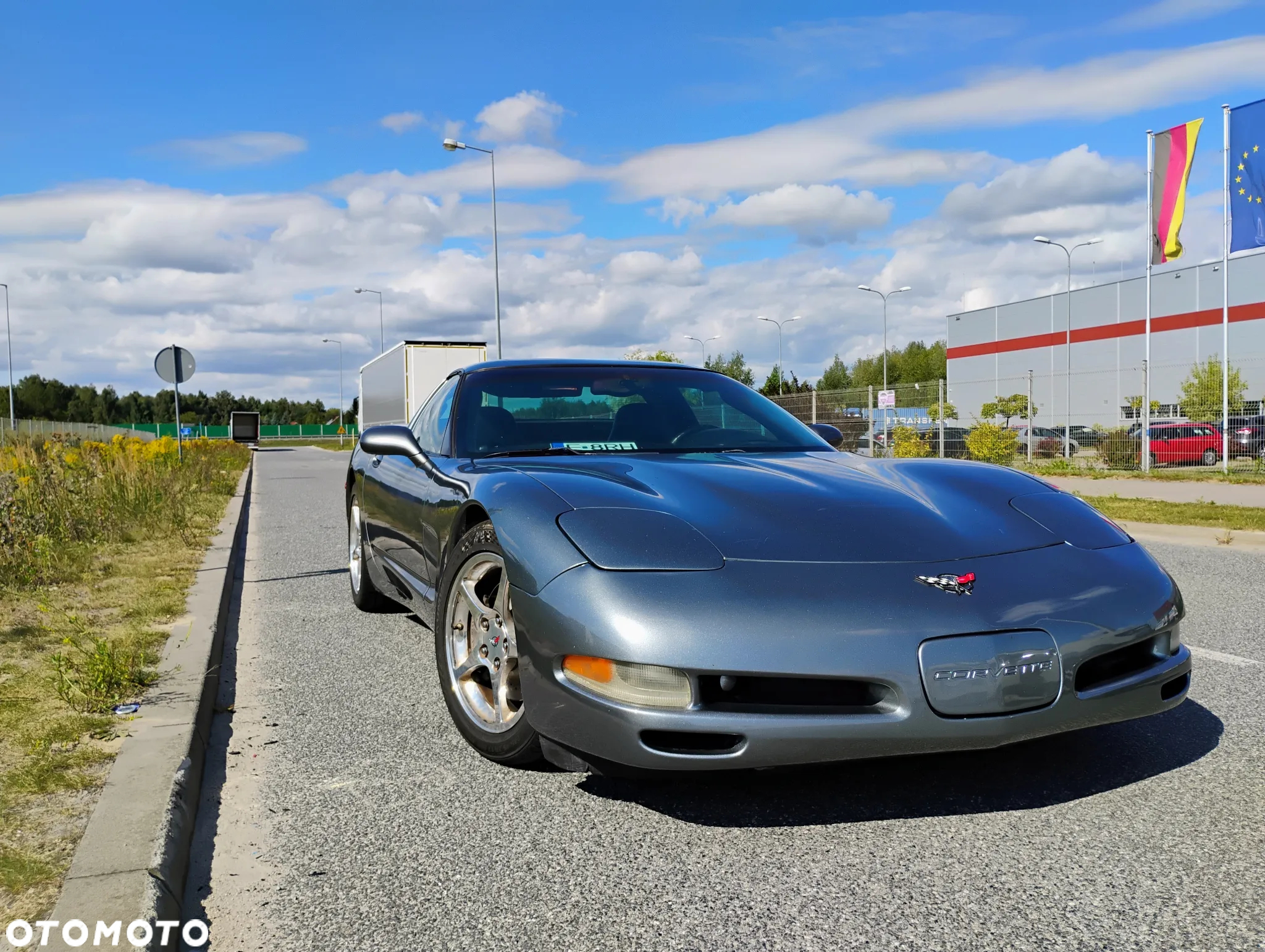 Chevrolet Corvette - 2