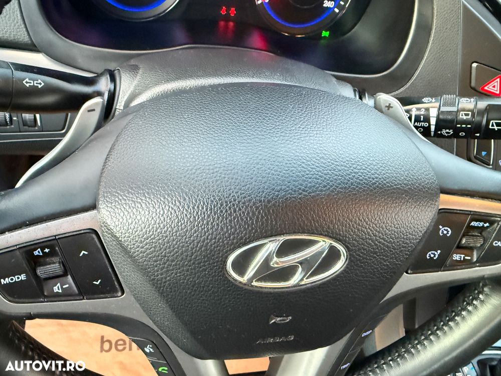 Hyundai i40 i40cw 1.7 CRDi Automatik Premium - 10