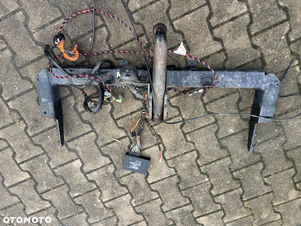 JEEP GRAND CHEROKEE WK2 HAK ORYGINAŁ KOMPLET MODUŁ - 1