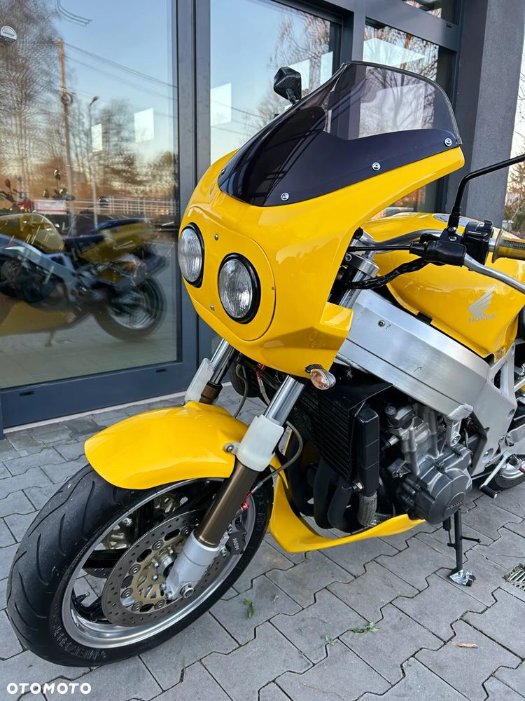 Honda CBR - 6
