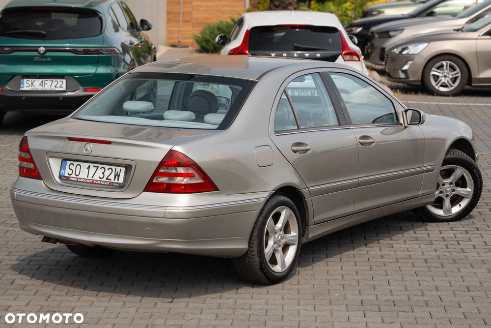 Mercedes-Benz Klasa C - 12