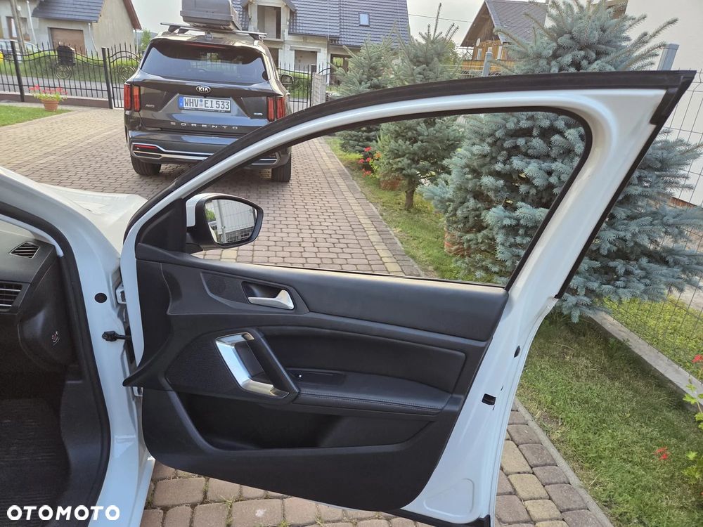 Peugeot 308 1.5 BlueHDi Allure Pack S&S EAT8 - 15