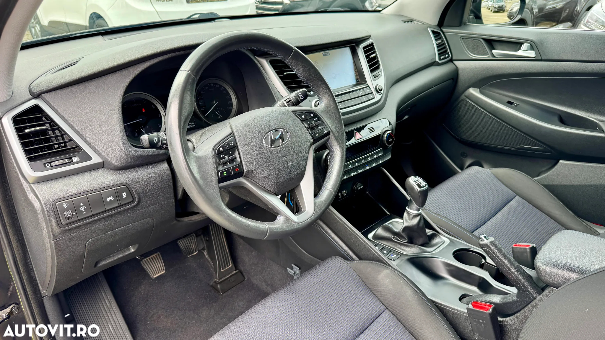 Hyundai Tucson 1.6 GDI 2WD Pure - 11