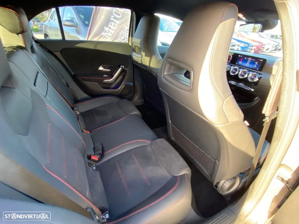 Mercedes-Benz A 250 e AMG Line - 6