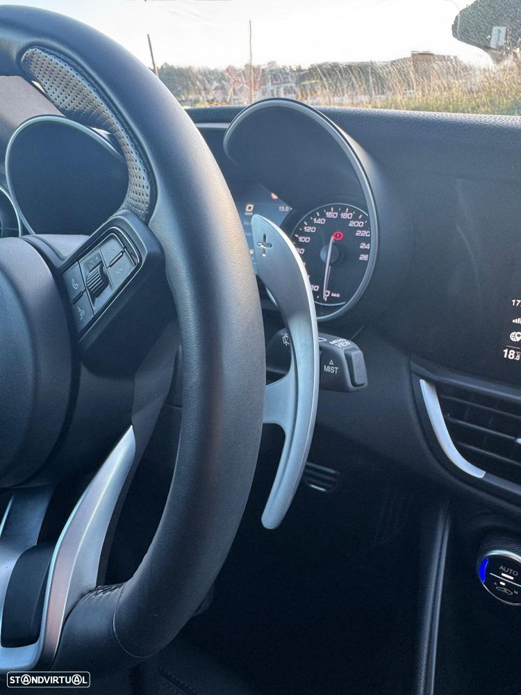 Alfa Romeo Giulia 2.2 D Sprint AT8 - 31