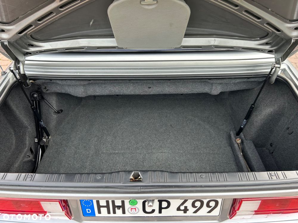 BMW Seria 3 320i - 27