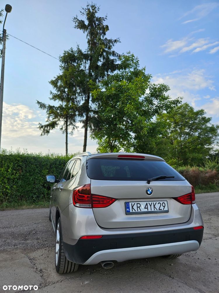 BMW X1 sDrive18d - 13