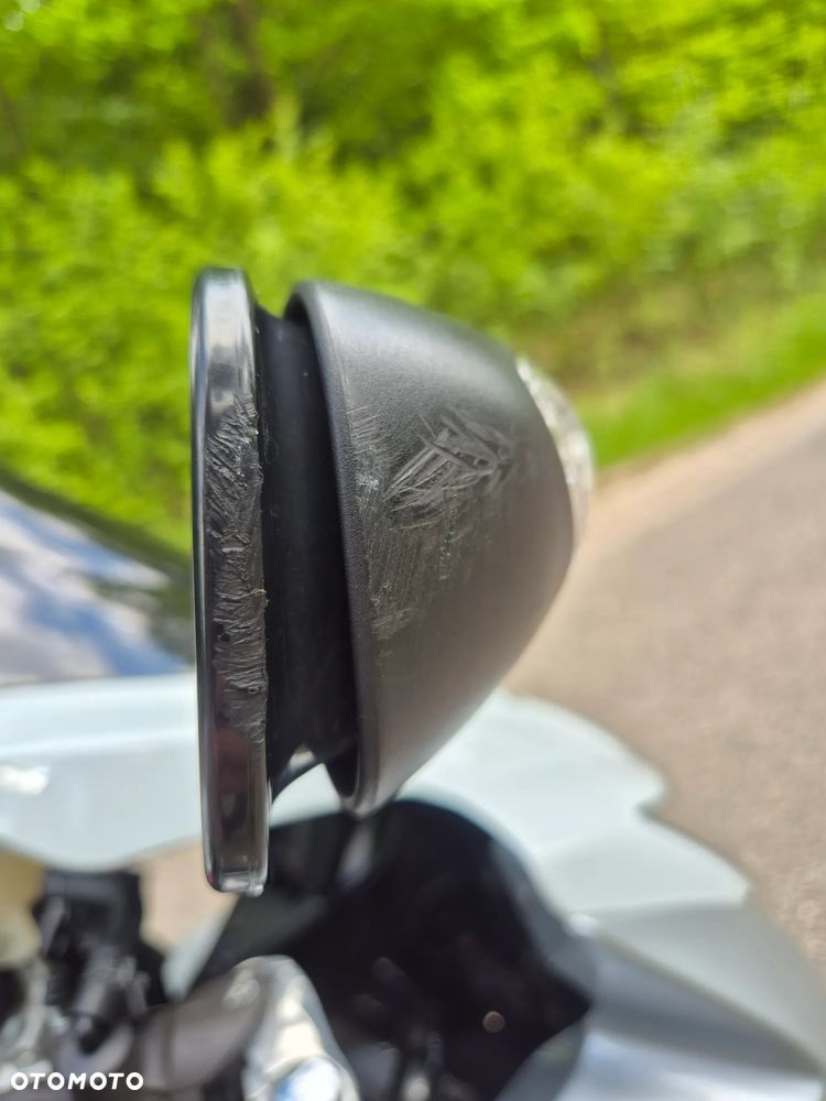 Suzuki GSX-R - 34