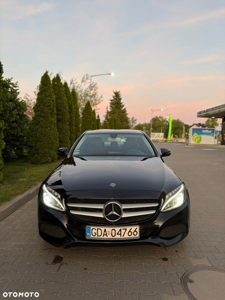 Mercedes-Benz Klasa C 200 4-Matic 9G-TRONIC - 2