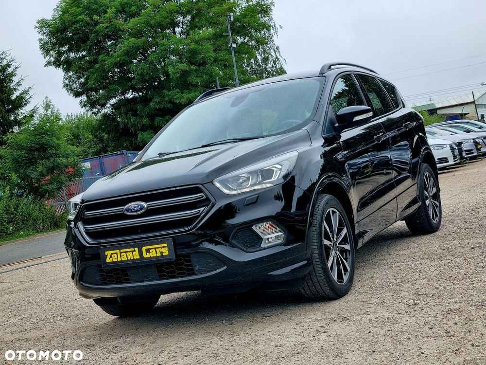 Ford Kuga 1.5 EcoBoost 2x4 ST-Line - 1