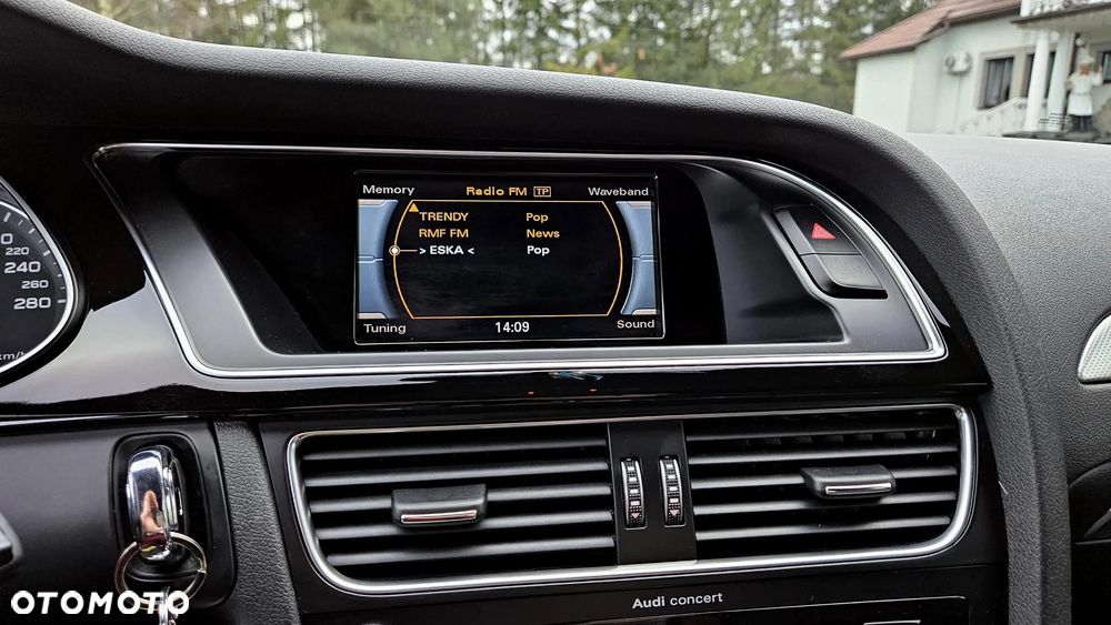 Audi A4 Avant 2.0 TDI DPF quattro S tronic S line Sportpaket - 29