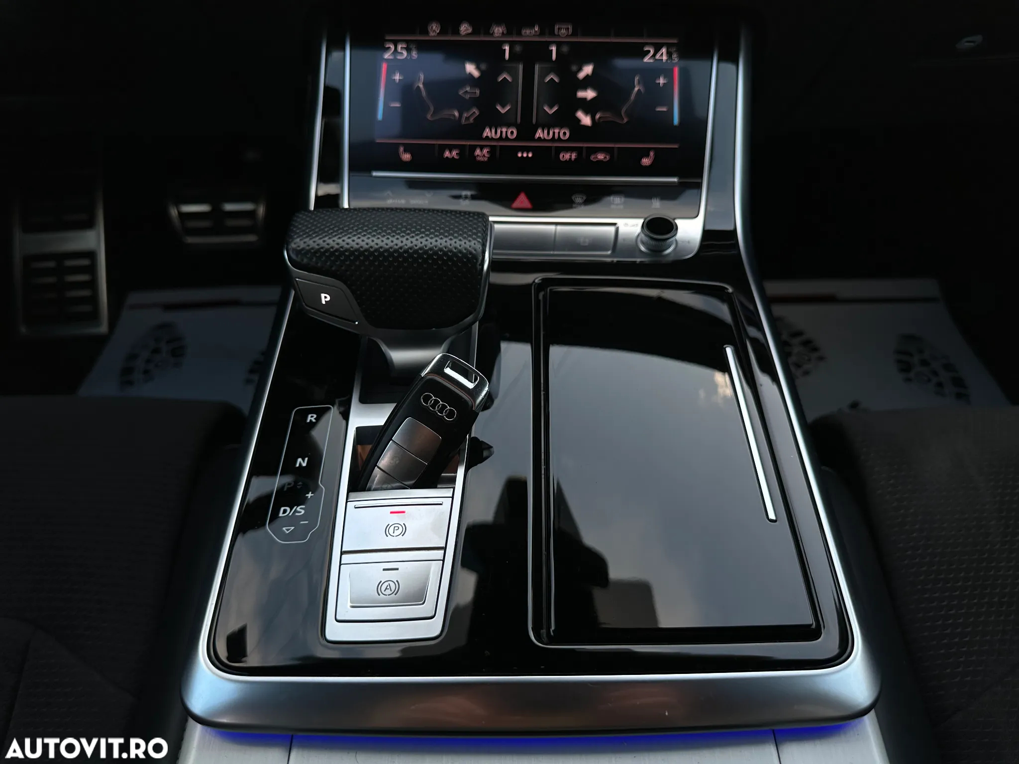 Audi Q8 3.0 50 TDI quattro Tiptronic MHEV - 36