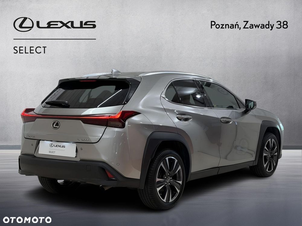 Lexus UX - 2