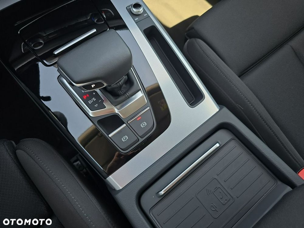 Audi Q5 40 TDI quattro S tronic S line - 14