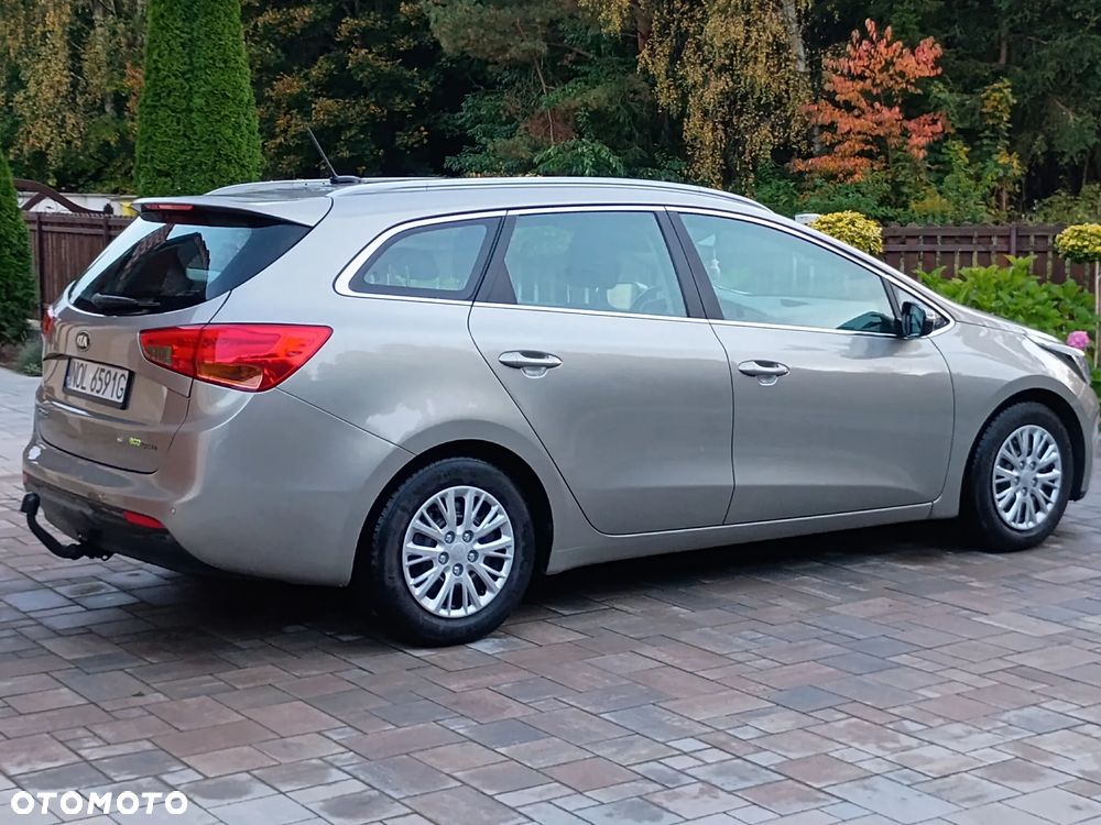Kia Ceed - 6