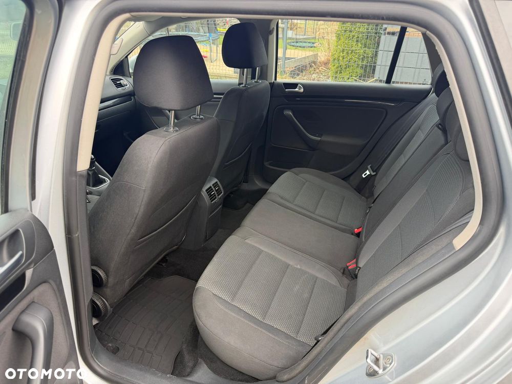 Volkswagen Golf 1.6 TDI Comfortline - 6