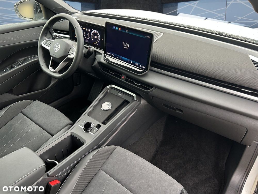 Volkswagen T-Roc 1.5 eTSI Style DSG - 13