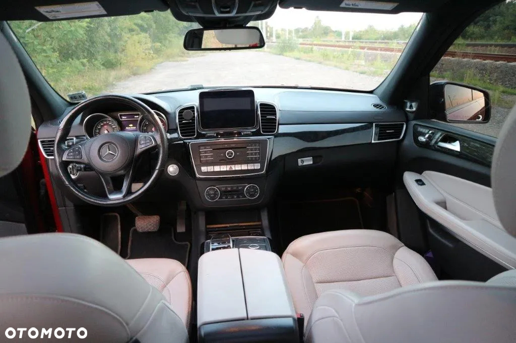 Mercedes-Benz GLS 500 4-Matic - 16