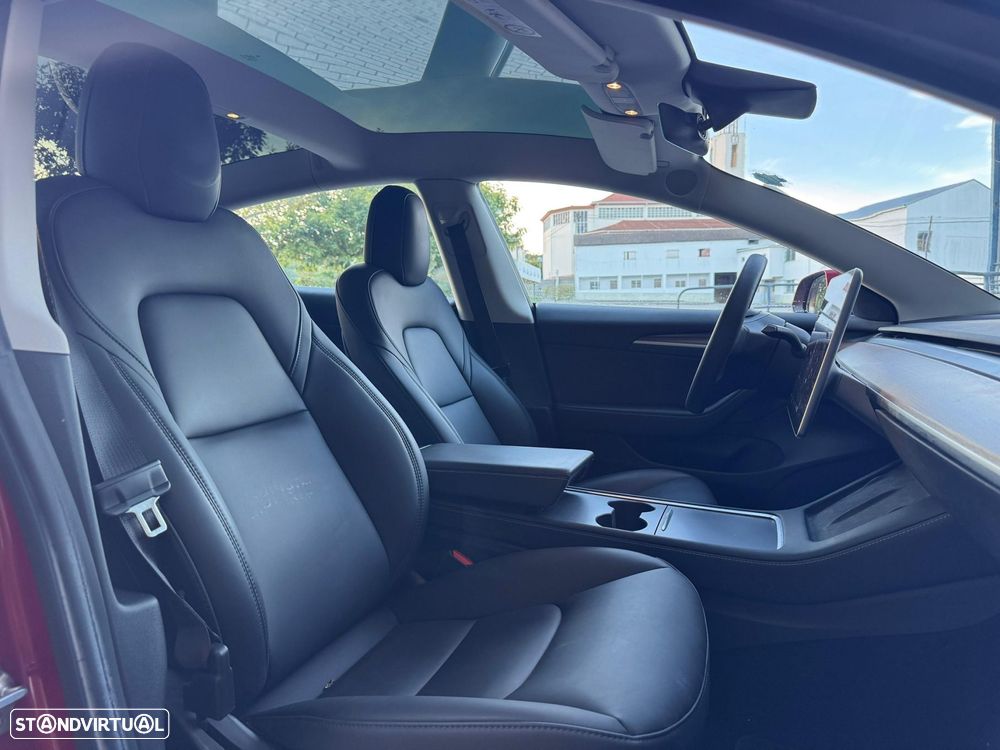 Tesla Model 3 - 23
