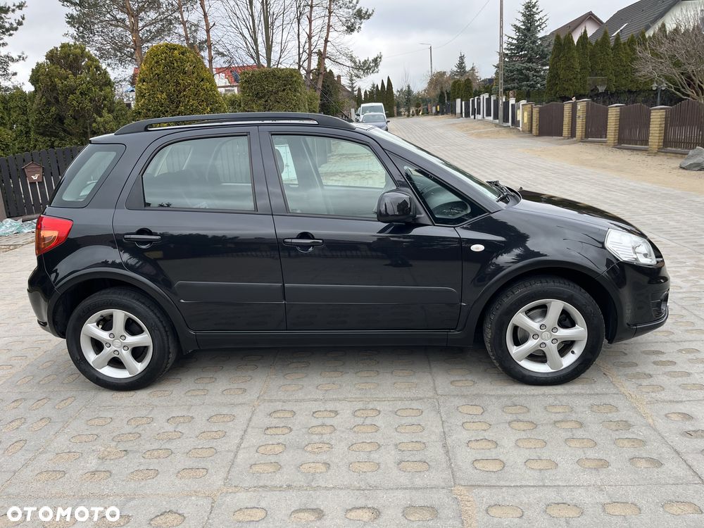 Suzuki SX4 Classic 1.6 VVT 4x4 Comfort - 26