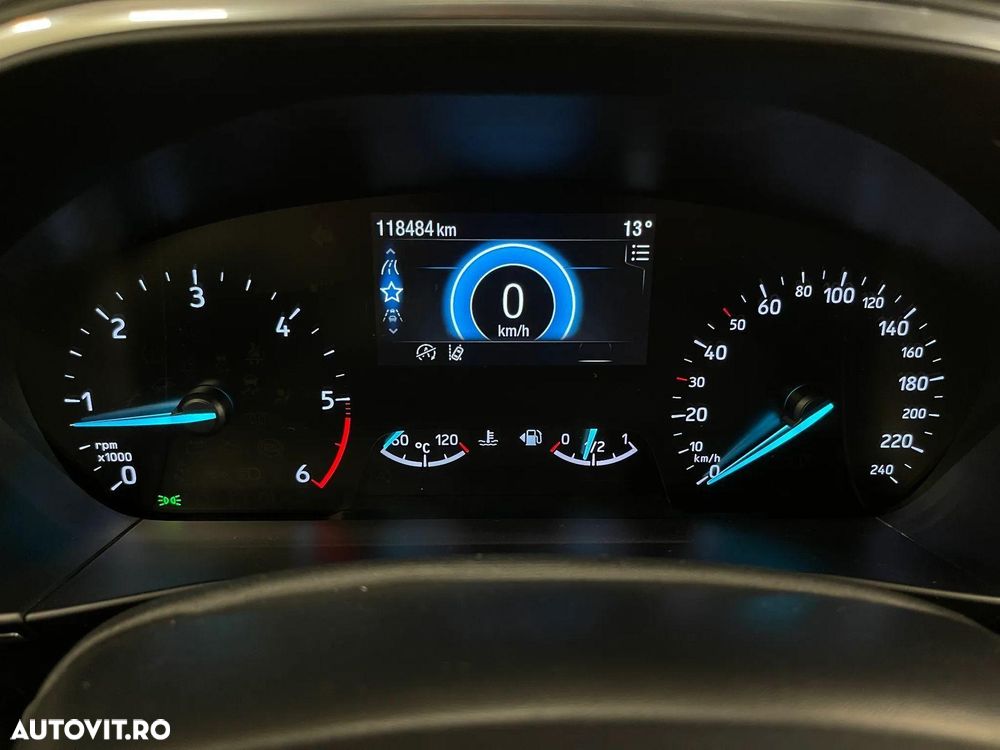 Ford Focus 1.5 EcoBlue Titanium - 28