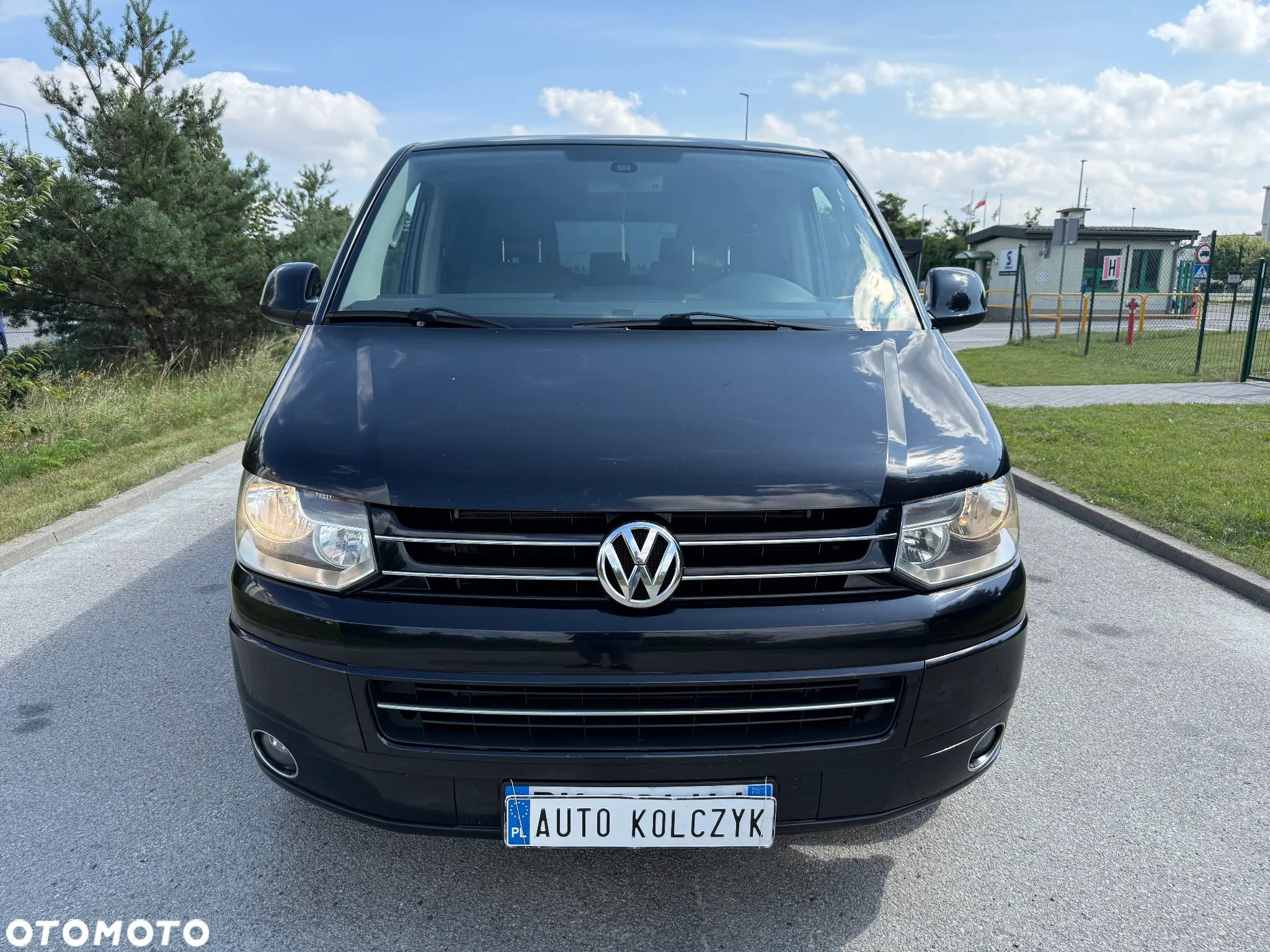 Volkswagen Multivan - 2