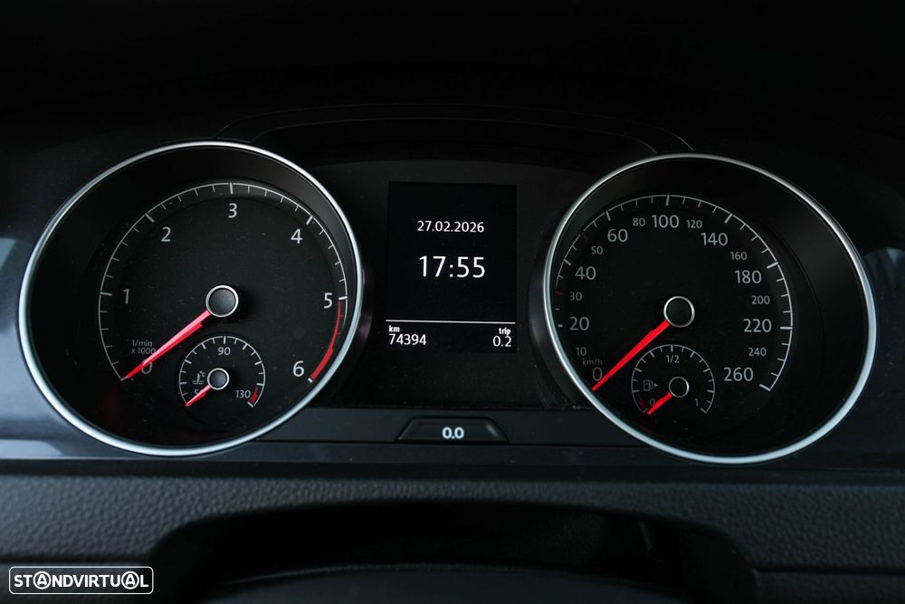 VW Golf 1.6 TDI Confortline - 11
