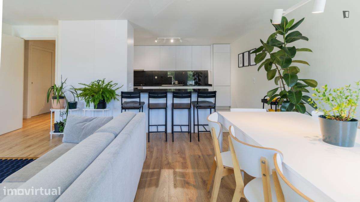 Apartamento com 3 quartos - localizado em Ramalde Porto - Grande imagem: 3/29