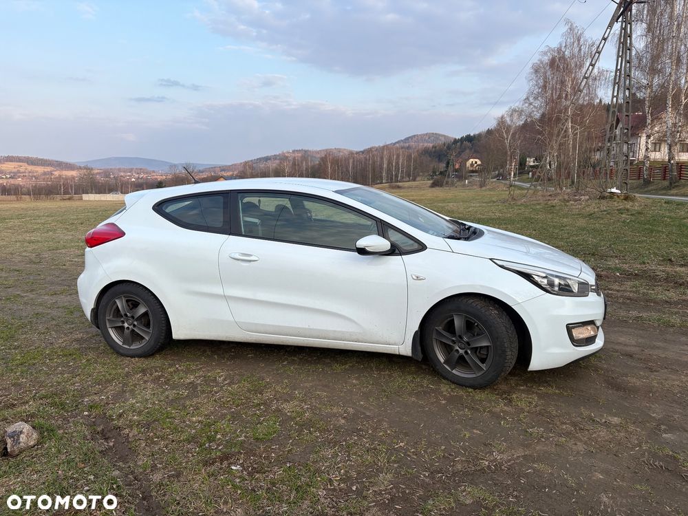 Kia ProCeed - 3