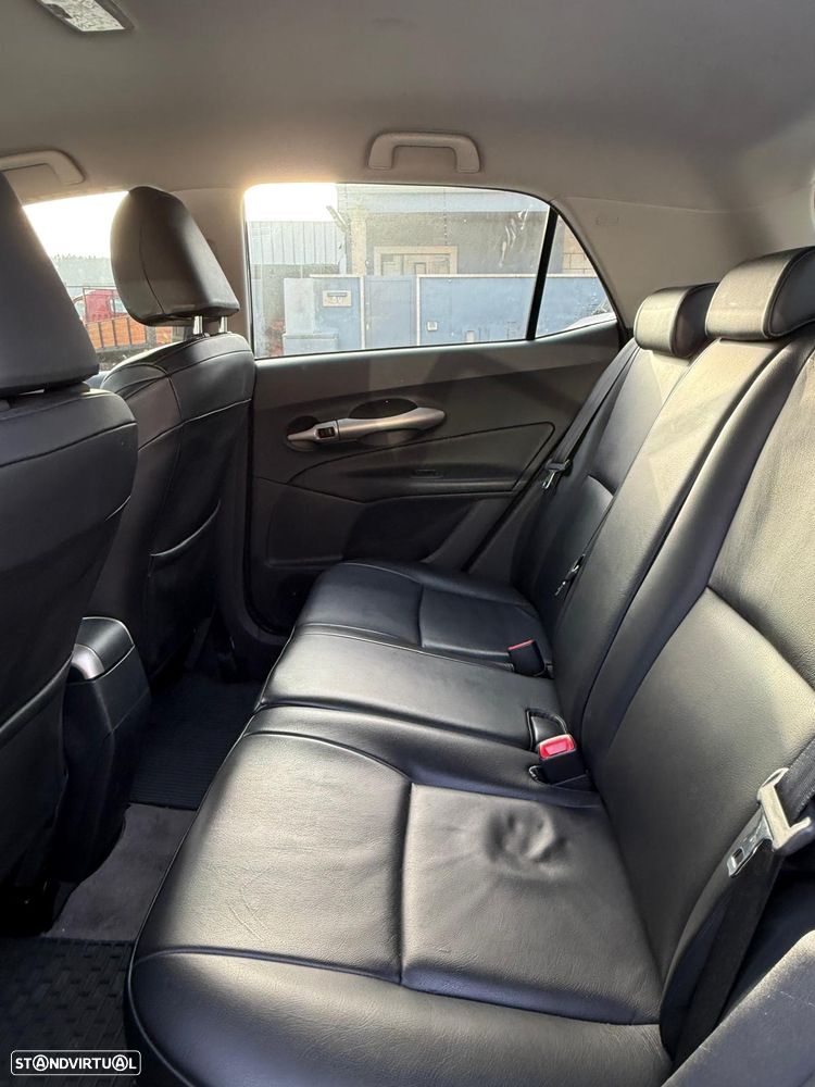 Toyota Auris 1.33 VVT-i Gold Edition - 22