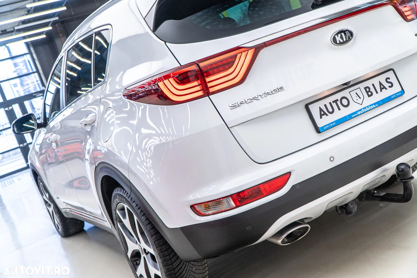 Kia Sportage 2.0 DSL 6AT 4x4 Style - 32