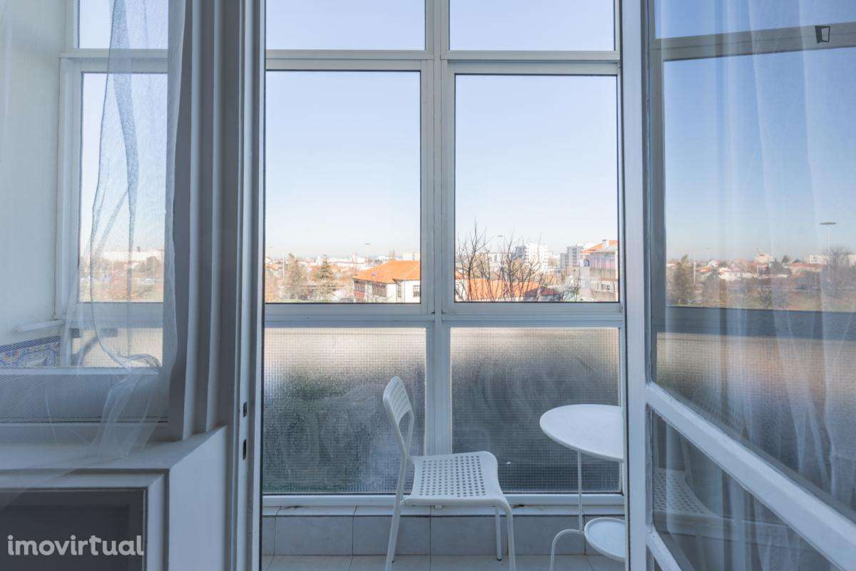 Quarto - localizado em Paranhos Porto - Grande imagem: 5/13