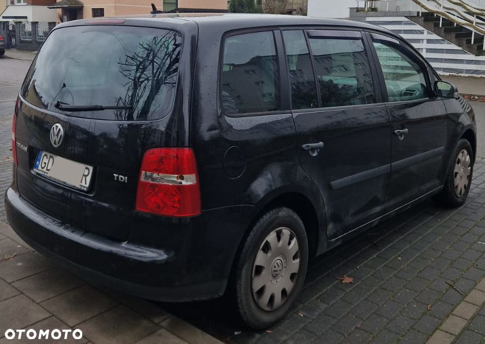 Volkswagen Touran - 5