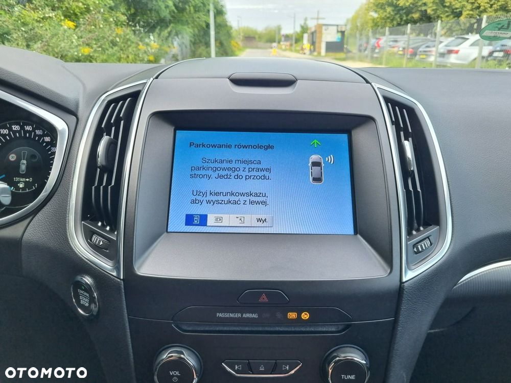 Ford Galaxy 2.0 EcoBlue Titanium - 24