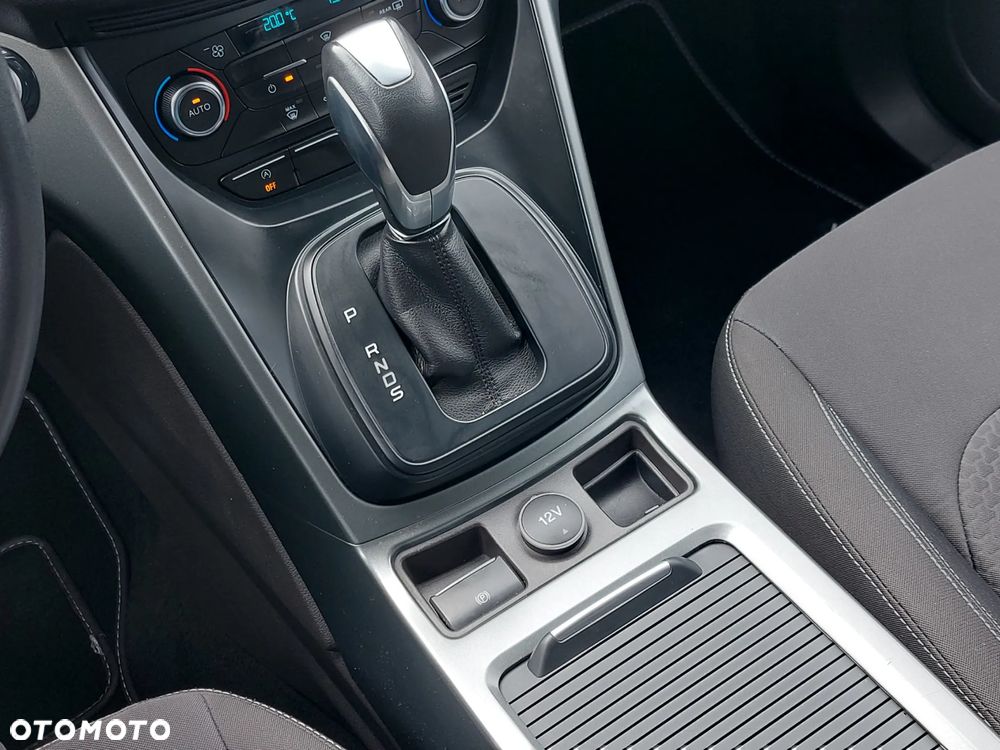 Ford Kuga 2.0 TDCi 2x4 Titanium - 14