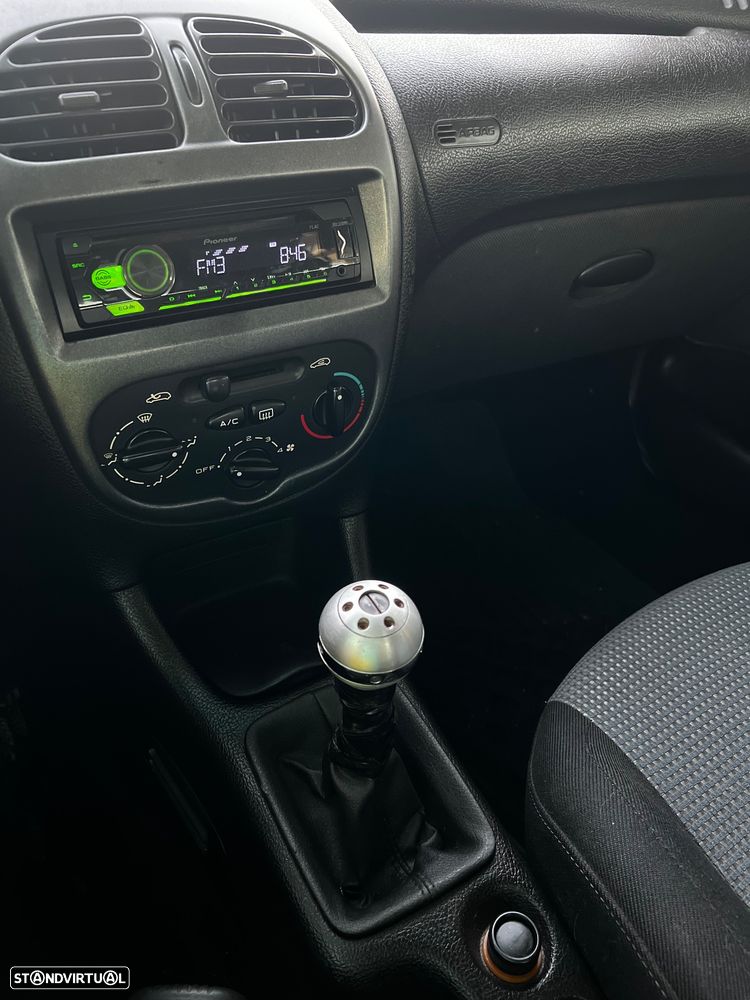 Peugeot 206 1.4 HDi XT - 14