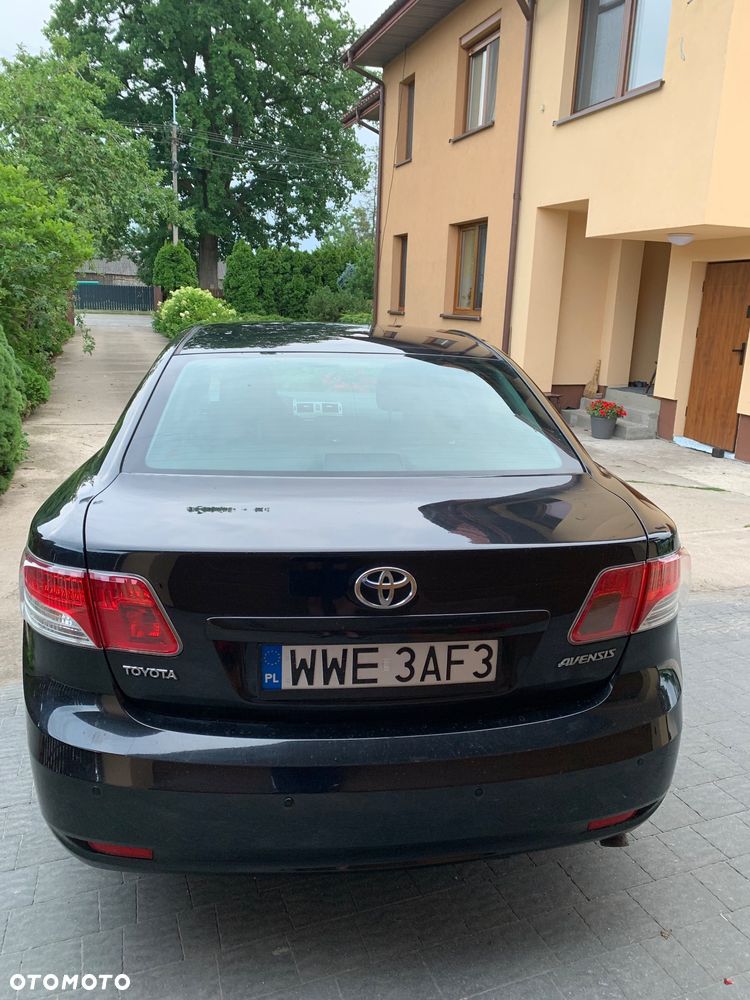 Toyota Avensis - 5