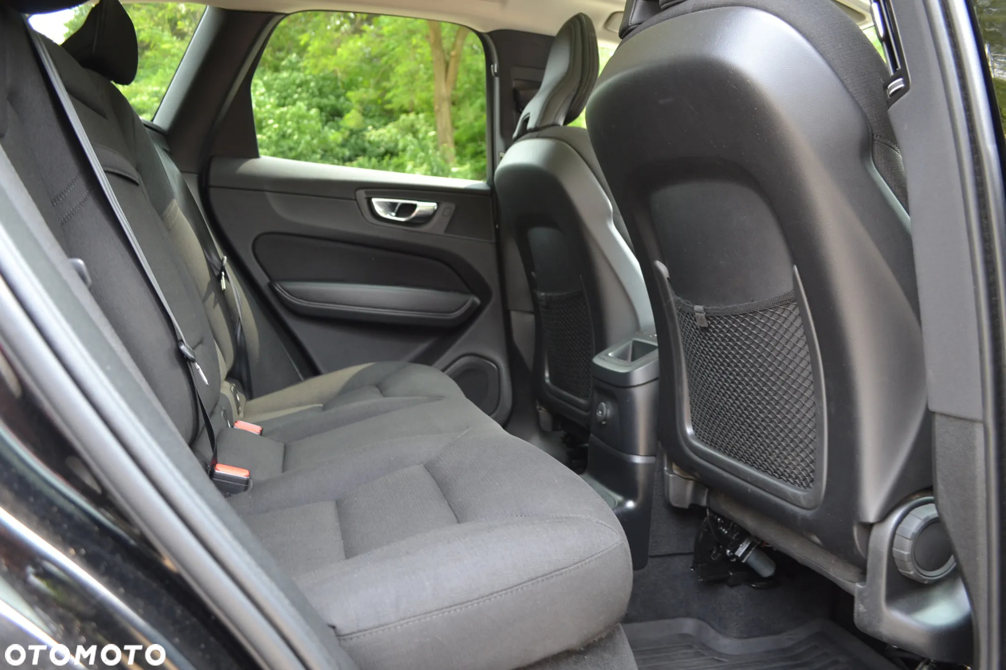 Volvo XC 60 T6 Plug-In Hybrid AWD Inscription Expression - 9