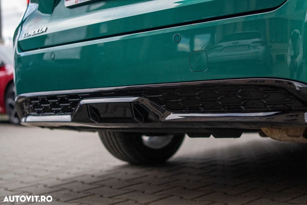 Toyota Corolla 1.8 HSD TS Exclusive - 13