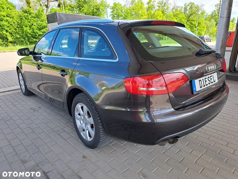Audi A4 Avant - 10