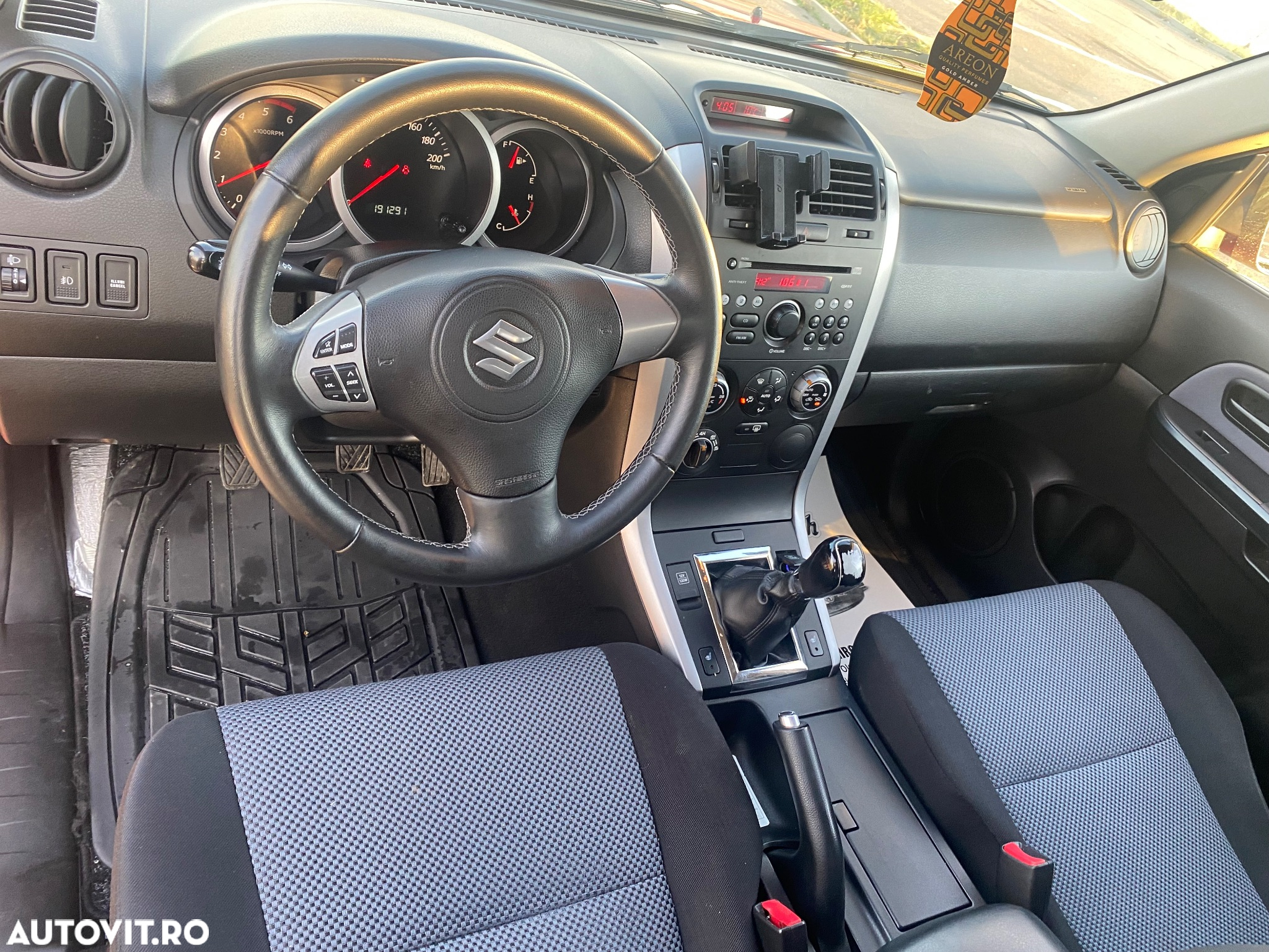 Suzuki Grand Vitara 1.9 DDIS Navi - 9