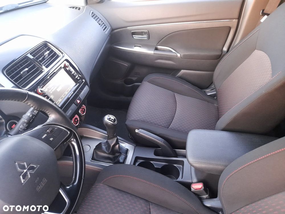 Mitsubishi ASX - 17