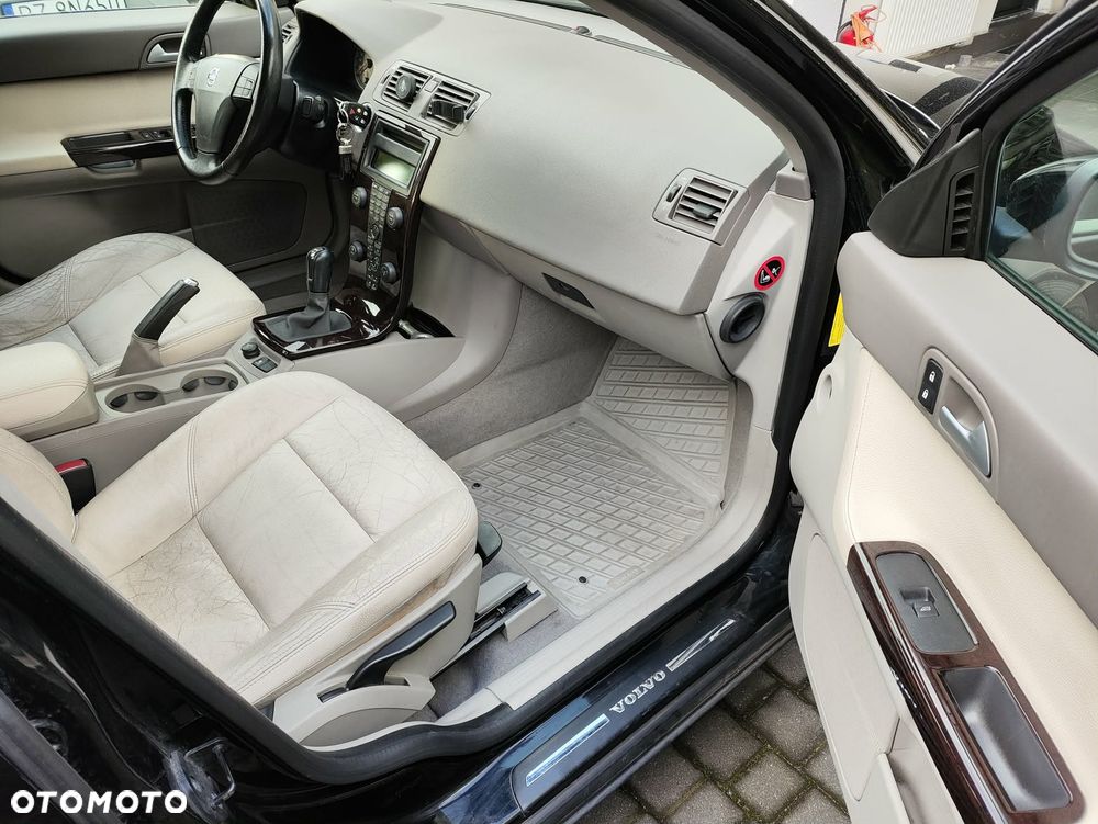 Volvo S40 2.0D Momentum - 11