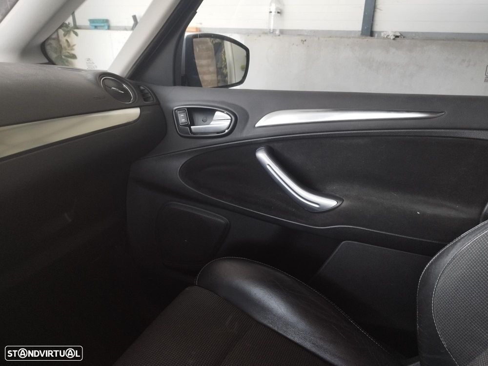 Ford S-Max 1.8 TDCi Titanium 7L - 7