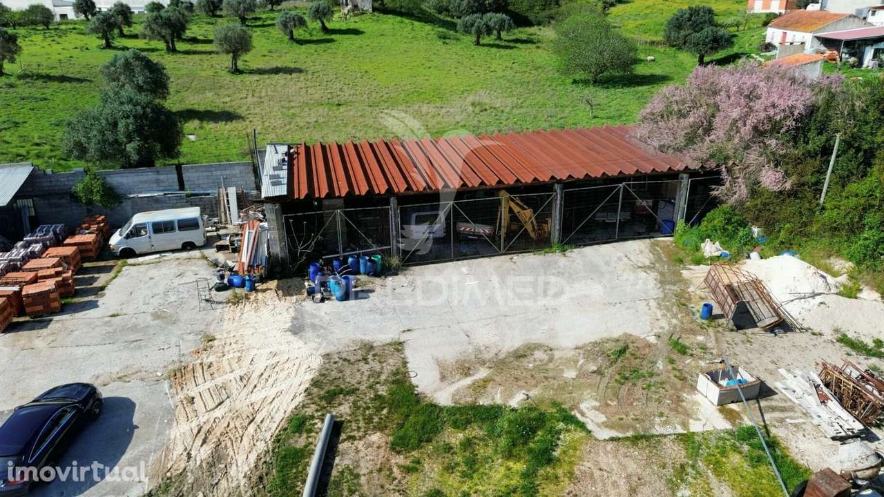 Armazém comercial com terreno, São Pedro / Alcanena - Grande imagem: 5/19
