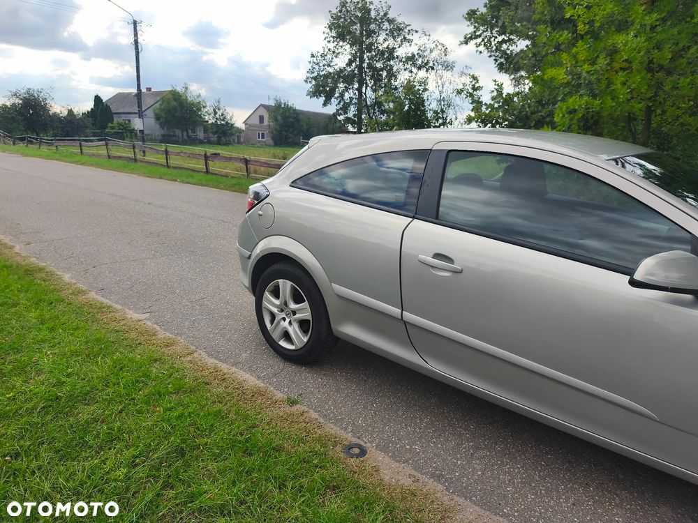 Opel Astra 1.6 Enjoy - 10
