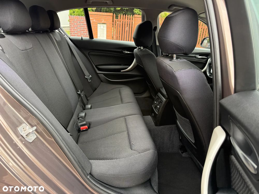 BMW Seria 1 120d - 8