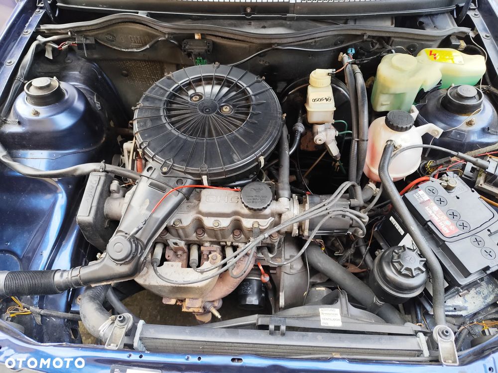 Opel Kadett 1.6 - 11